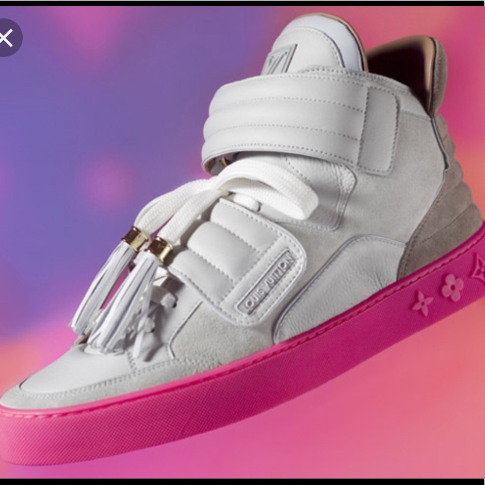 ⭐️⭐️Host Pick!!⭐️⭐️ Louis Vuitton “Kanye West”